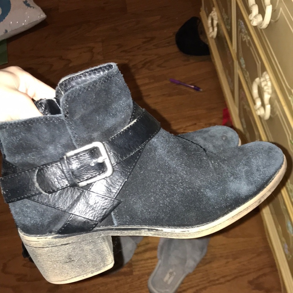 Ankle boots with a small heel